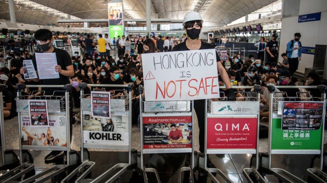 'Biểu tình ở Hong Kong nghiêm trọng hơn thương chiến Mỹ - Trung'