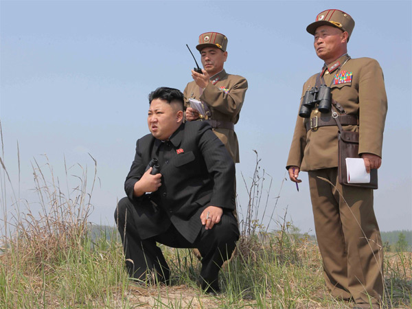 Kim Jong Un muốn gì khi mạo hiểm chế bom hạt nhân?