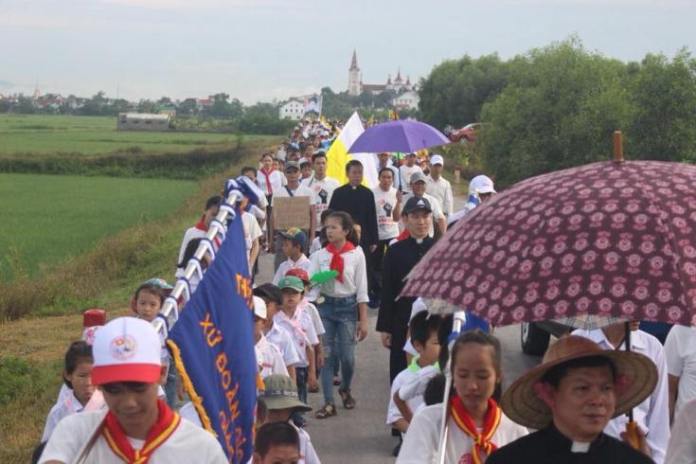 Biểu tình ngày 8-7-2018 tại giáo phận Vinh: bị mua chuộc, kích động hay tự phát?