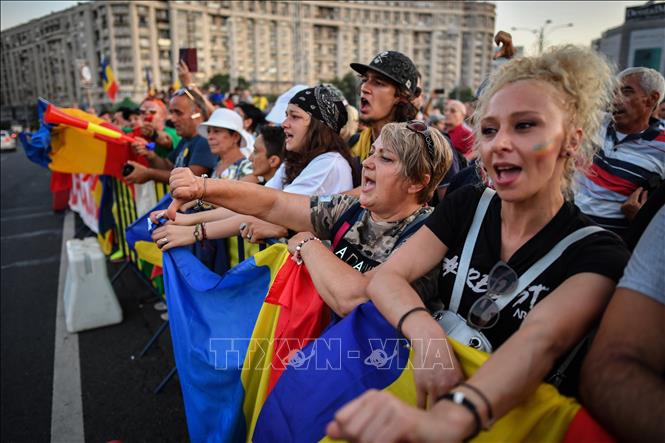 Hàng chục nghìn người biểu tình phản đối tình trạng tham nhũng tại Romania