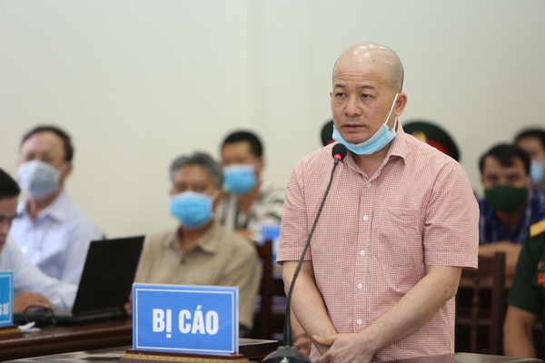 Diễn biến ngày đầu xét xử cựu thứ trưởng Nguyễn Văn Hiến