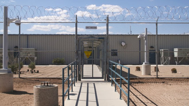 Một nhà tù Mỹ có hơn 500 phạm nhân mắc Covid-19