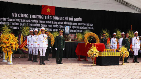 Lễ an táng nguyên Tổng bí thư Đỗ Mười tại quê nhà