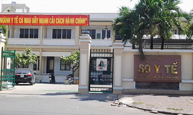 Cà Mau: Bắt tạm giam 2 cựu cán bộ Sở Y tế