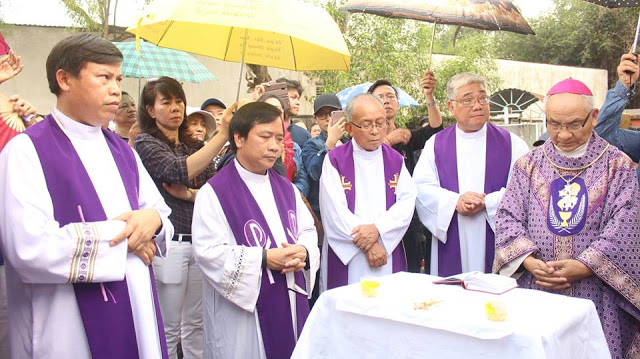 Chức sắc Công giáo tổ chức lễ giỗ cho Ngô Đình Diệm….