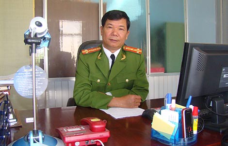 Văn Ngọc Thi – Ông “Đại úy xe thồ”: “Đại ca kính đen” phá án