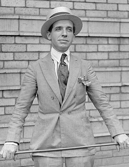 Charles Ponzi: Sau trăm năm thế giới vẫn nhắc tên