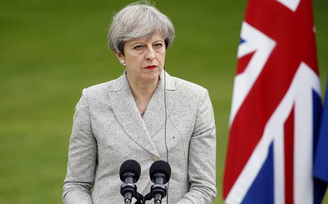 Anh phá âm mưu ám sát Thủ tướng Theresa May trước giờ G