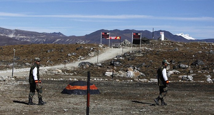 Trung Quốc xây khu quân sự sát biên giới Ấn Độ