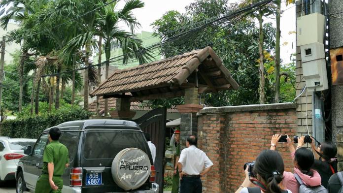 Công an đang khám nhà nguyên Chủ tịch UBND TP.Đà Nẵng Trần Văn Minh