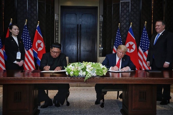 Trump - Kim ký thỏa thuận phi hạt nhân bán đảo Triều Tiên