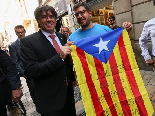 Vì sao người dân Catalonia muốn tách khỏi Tây Ban Nha?