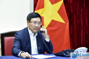 Phó Thủ tướng Phạm Bình Minh điện đàm với Bộ trưởng Ngoại giao Malaysia: Đề nghị trả tự do cho công dân Đoàn Thị Hương