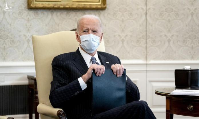 Một tháng Tổng thống Joe Biden lãnh đạo nước Mỹ chống Covid-19