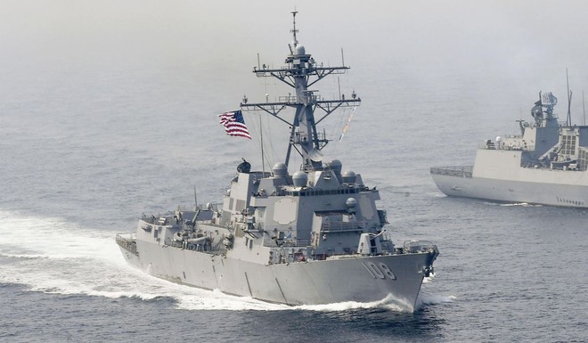 Lực lượng Trung Quốc bám đuôi tàu chiến Mỹ trên Biển Đông