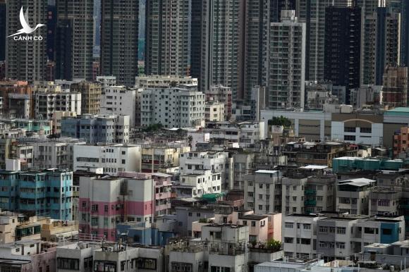 Giá thuê ‘nhà quan tài’ ở Hong Kong ngày càng đắt đỏ