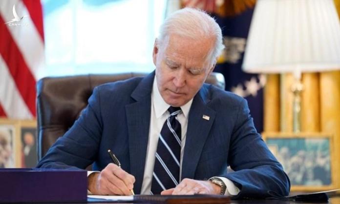 Trung Quốc ‘ngồi trên đống lửa’ vì gói 1.900 tỷ USD của Biden