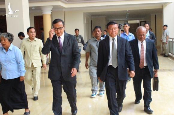 Cựu lãnh đạo Đảng Cứu quốc Campuchia Sam Rainsy bị kết án 25 năm tù