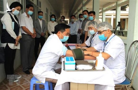 Hà Giang phấn đấu đến 31/3 hoàn thành kế hoạch tiêm vaccine Covid-19