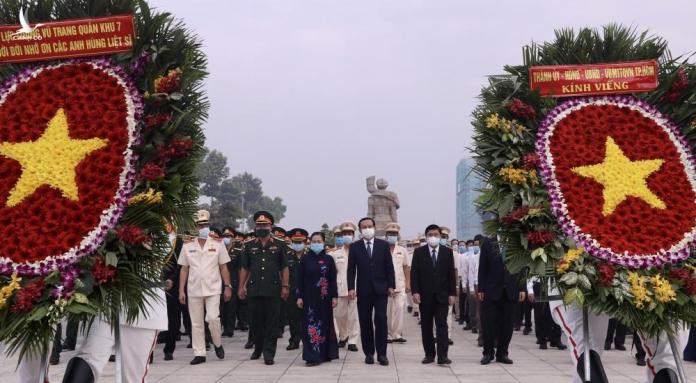 Lãnh đạo TP.HCM tưởng nhớ các anh hùng, liệt sĩ