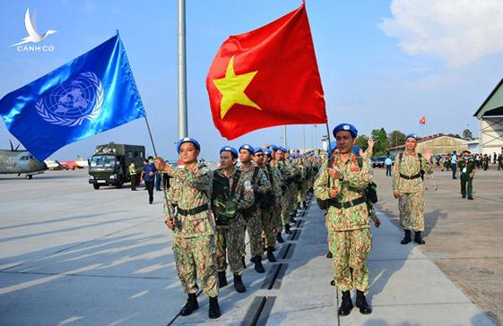 Chào mừng các quân nhân Việt Nam trở về an toàn từ Cộng hòa Nam Sudan