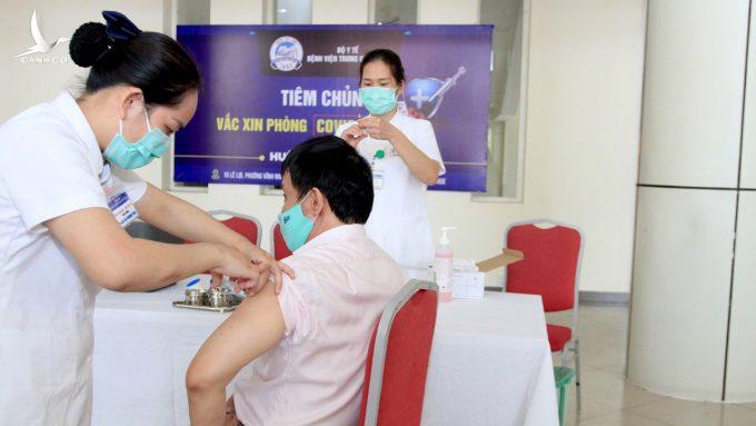 Trình Chính phủ lập quỹ 25.000 tỷ mua vaccine Covid-19