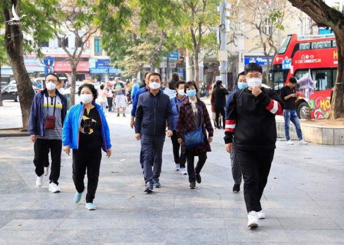 Hà Nội yêu cầu không tập trung quá 10 người nơi công cộng Hà Nội yêu cầu không tập trung quá 10 người nơi công cộng