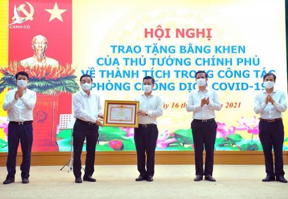 Thủ tướng khen nhân dân Đông Anh sáng tạo trong phòng, chống COVID-19