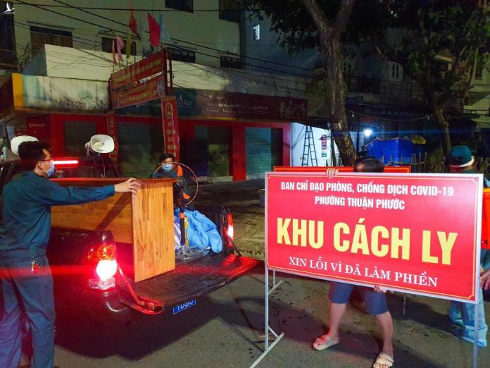 Dỡ phong tỏa khu vực quán bar ở Đà Nẵng: ‘Biết ơn người canh cho chúng tôi ngủ’