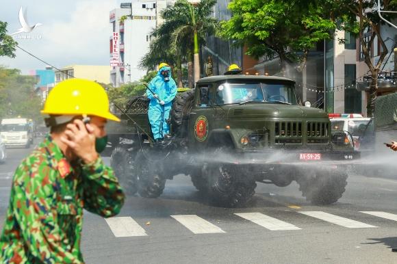 Người bán chè ở Đà Nẵng nhiễm nCoV từng đi rước dâu, dự tiệc cưới