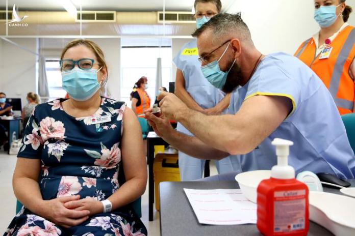 Australia cho phép các hiệu thuốc thực hiện tiêm vaccine COVID-19