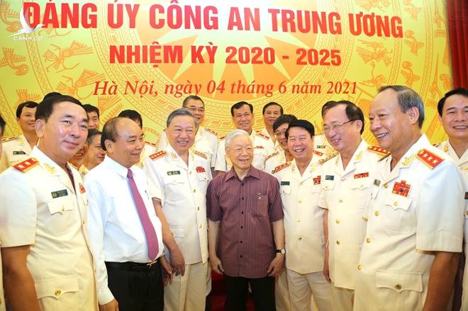 Phát huy trí tuệ tập thể trong lãnh đạo mọi mặt công tác Công an