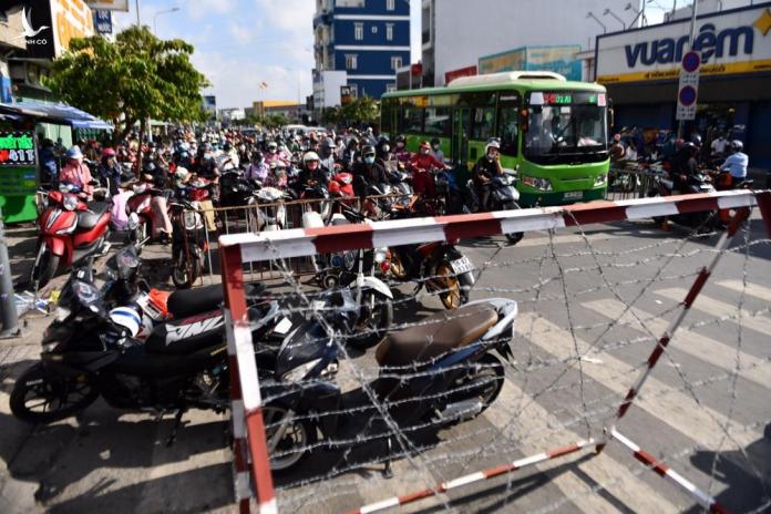 Hai tuần là ‘thời gian vàng’ để TP.HCM chặt đứt nguồn lây nhiễm