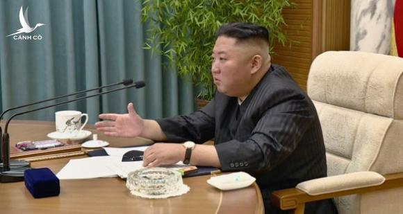 Ông Kim Jong Un gầy đi đột ngột