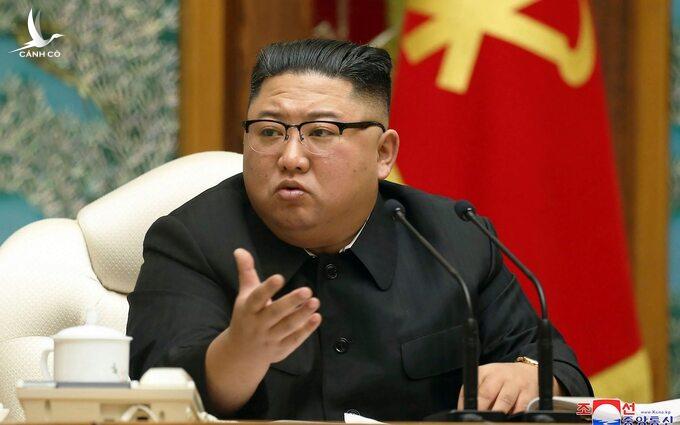 Ông Kim Jong Un gầy đi đột ngột