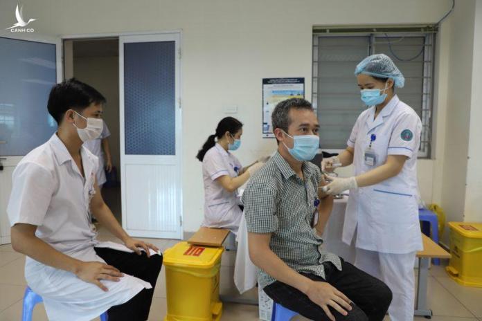 Thủ tướng chỉ đạo khẩn trương bổ sung vaccine cho TP.HCM, Bắc Giang và Bắc Ninh Thủ tướng chỉ đạo khẩn trương bổ sung vaccine cho TP.HCM, Bắc Giang và Bắc Ninh
