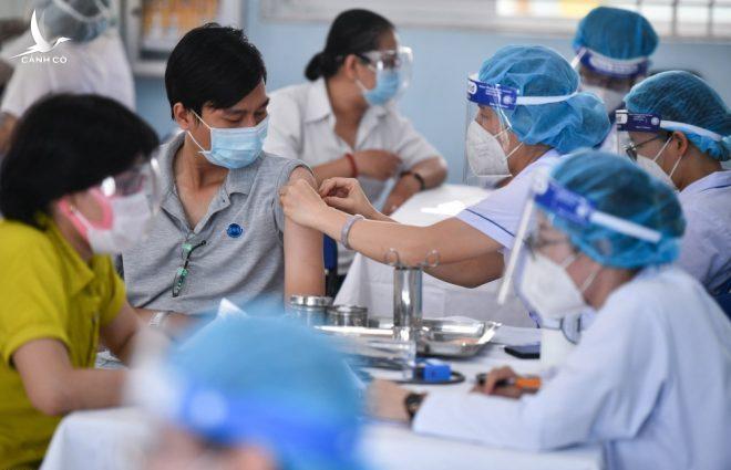 ‘TP.HCM cần thời gian, ca mắc không thể giảm ngay được’