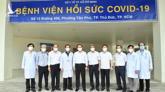 Bí thư Thành ủy TPHCM Nguyễn Văn Nên thăm Bệnh viện Hồi sức Covid-19 Bí thư Thành ủy TPHCM Nguyễn Văn Nên thăm Bệnh viện Hồi sức Covid-19