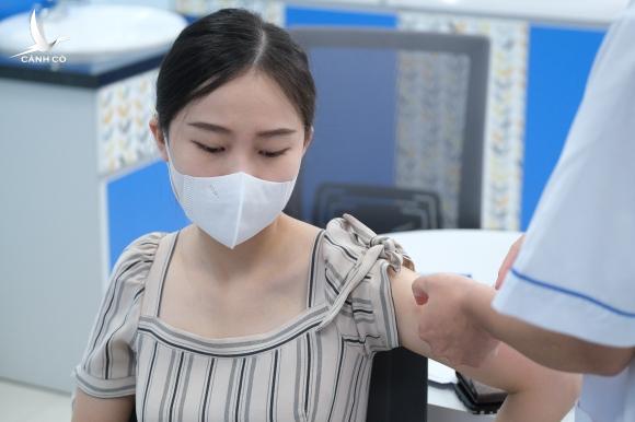 Ông Chu Ngọc Anh nêu kịch bản chuẩn bị tiêm vắc xin cho người dân Hà Nội Ông Chu Ngọc Anh nêu kịch bản chuẩn bị tiêm vắc xin cho người dân Hà Nội