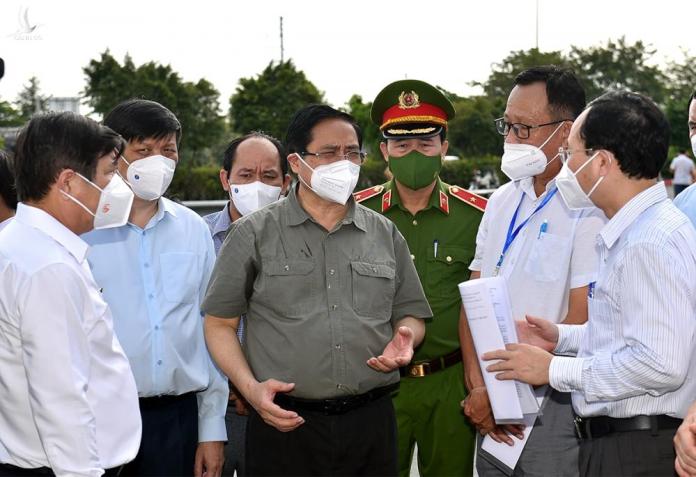 Thủ tướng Phạm Minh Chính: ‘Ưu tiên 25% vaccine của cả nước cho TP HCM’