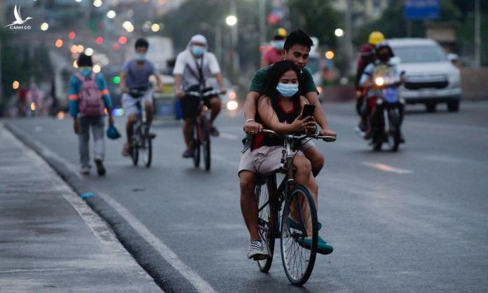 Philippines tái phong tỏa thủ đô Manila