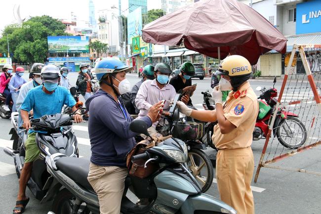 TPHCM triển khai 5 biện pháp siết chặt kiểm soát dịch từ ngày 23-8 TPHCM triển khai 5 biện pháp siết chặt kiểm soát dịch từ ngày 23-8