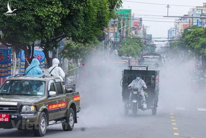 Chống dịch: Ngoài 5K, cần thêm 1K trên mạng xã hội Chống dịch: Ngoài 5K, cần thêm 1K trên mạng xã hội