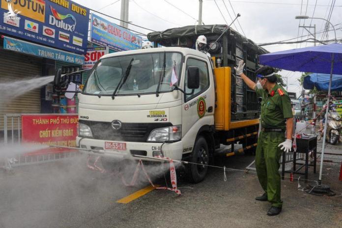 Bí thư Thành ủy TPHCM: Thành phố đã cơ bản kiểm soát được các ca lây nhiễm mới