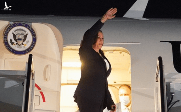 Bloomberg: Phó Tổng thống Mỹ Kamala Harris nói về chuyến thăm Việt Nam và Singapore sắp tới Bloomberg: Phó Tổng thống Mỹ Kamala Harris nói về chuyến thăm Việt Nam và Singapore sắp tới