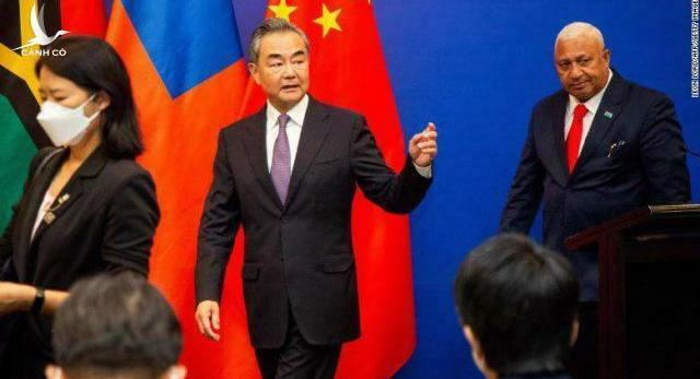 Trung Quốc chơi lớn, quyết mua “cửa ngõ” khiến Australia hoảng sợ