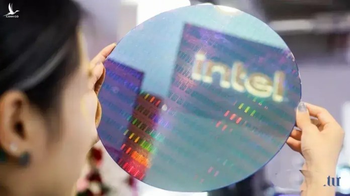 ‘Không có chuyện Intel hủy kế hoạch mở rộng sản xuất chip do Việt Nam thiếu điện’